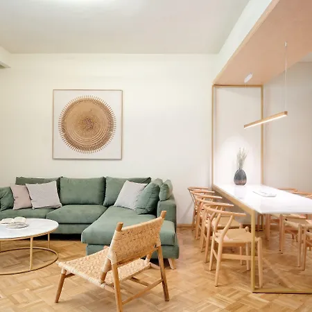 The Fancy Philosopher Apartment-2